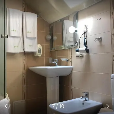 Frühstückspension Elf-cottage 3*