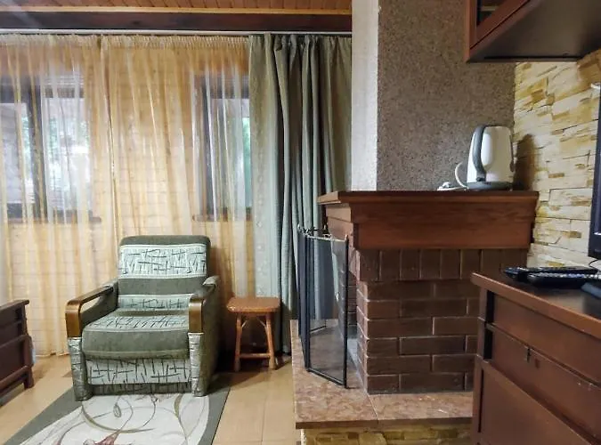 Elf-cottage Bed & Breakfast Tur'ya Paseka