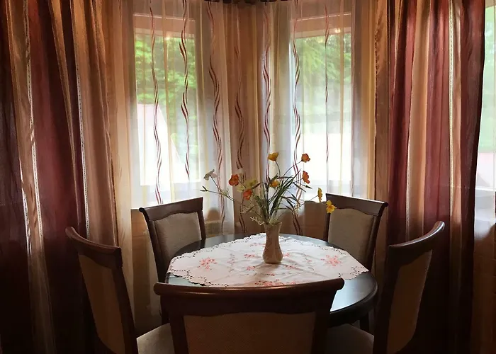 Elf-cottage Bed & Breakfast Tur'ya Paseka