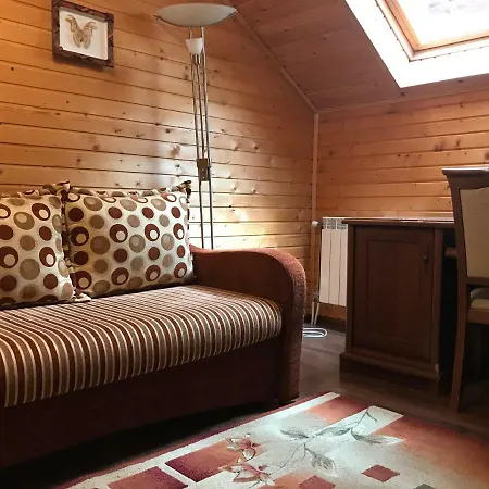 Elf-cottage לינה וארוחת בוקר 3*